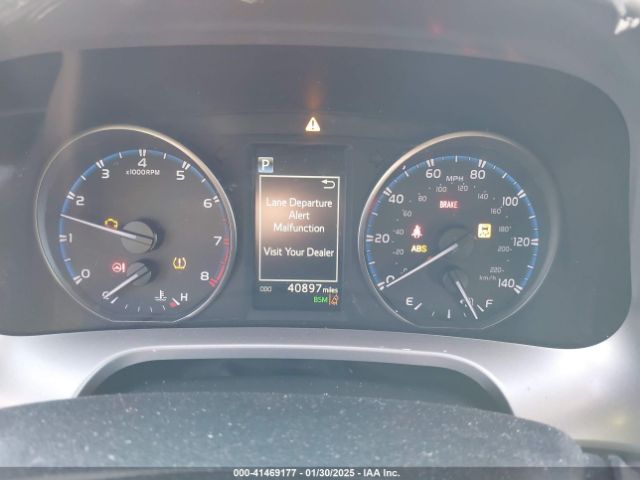 JTMRFREVXJJ245737 Toyota Rav4 Adventure/xle