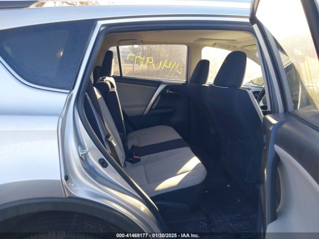 JTMRFREVXJJ245737 Toyota Rav4 Adventure/xle