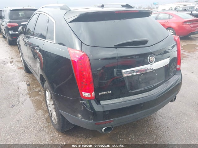 2011 CADILLAC SRX 3GYFNAEY6BS624696 Photo 2