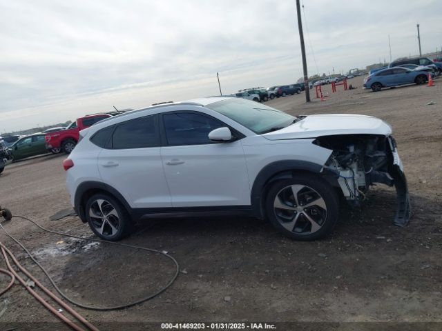 KM8J33A2XGU030795 Hyundai Tucson Sport