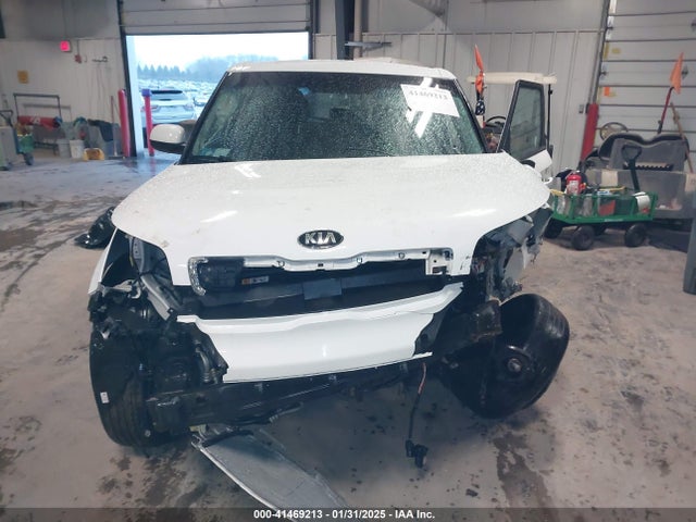 KIA Soul 2016 KNDJN2A27G7838884 Image 12