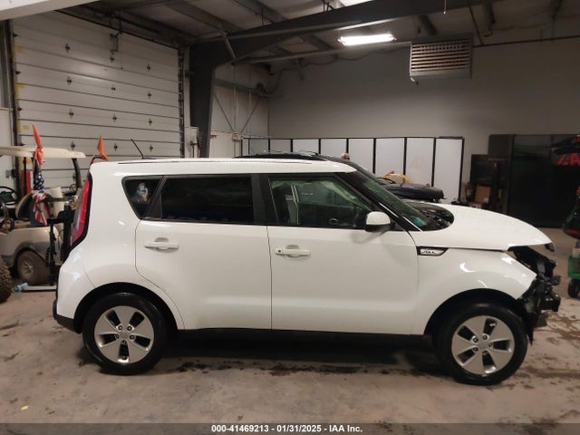 KIA Soul 2016 KNDJN2A27G7838884 Image 13