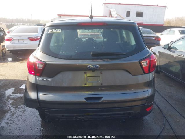 1FMCU0F70KUB21950 Ford ESCAPE S