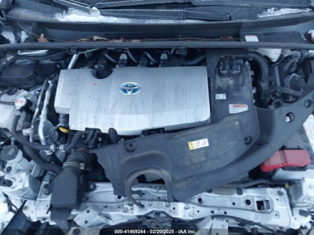 JTDL9MFU7N3040392 Toyota Prius Xle Awd-e