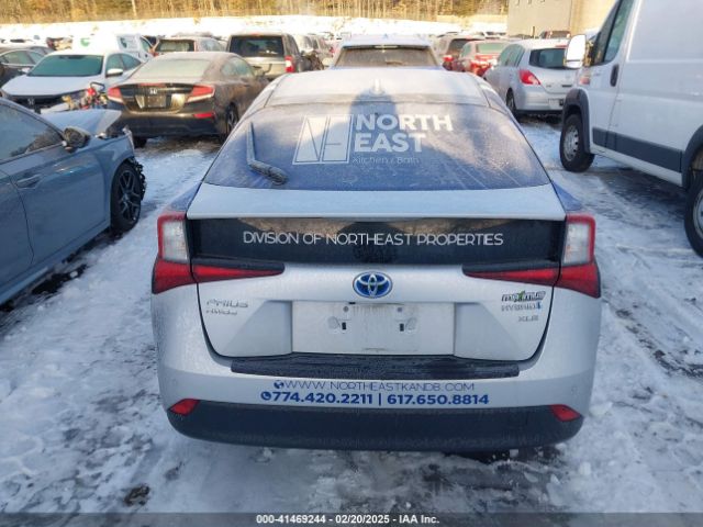 JTDL9MFU7N3040392 Toyota Prius Xle Awd-e