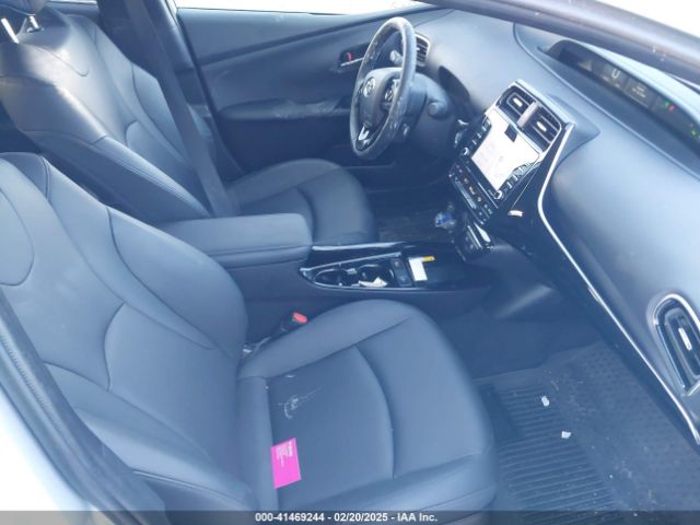 JTDL9MFU7N3040392 Toyota Prius Xle Awd-e