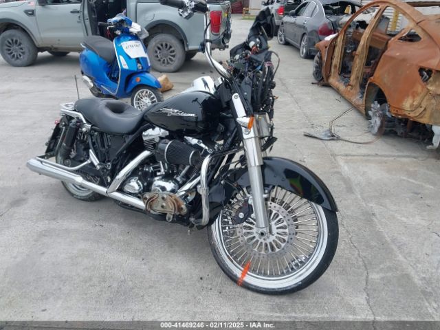 2008 HARLEY-DAVIDSON FLHX 1HD1KB4138Y708834