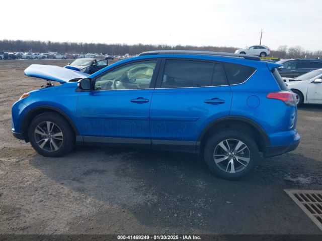 JTMRFREV6JJ235366 Toyota Rav4 Adventure/xle