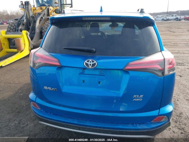 JTMRFREV6JJ235366 Toyota Rav4 Adventure/xle