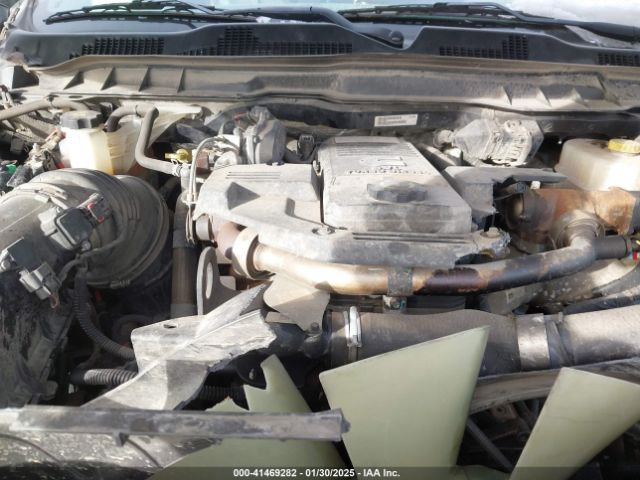 3C6UR5CL2JG232517 RAM 2500