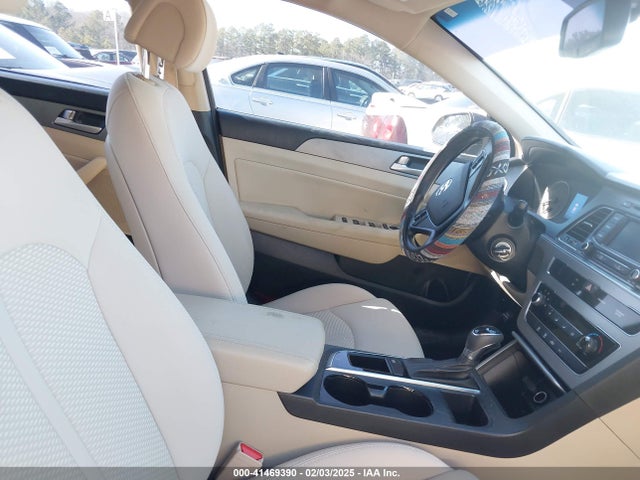 Hyundai SONATA SE 2015 5NPE24AF4FH234647 Image 5