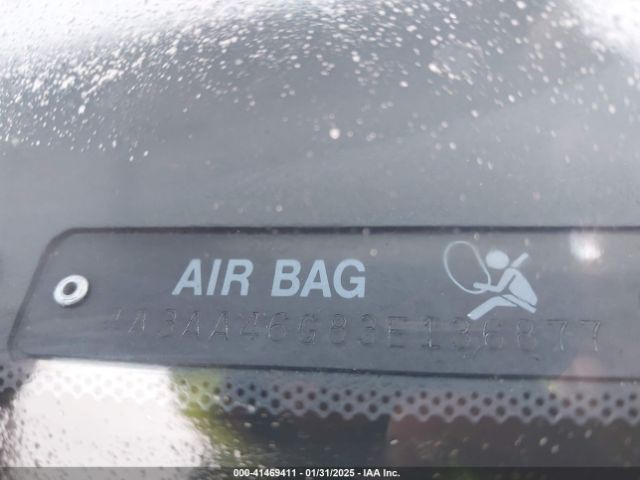 2003 MITSUBISHI GALANT 4A3AA46G83E136877 Photo 8