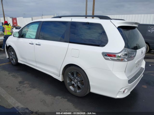 5TDXK3DCXGS738037 Toyota Sienna Se 8 Passenger
