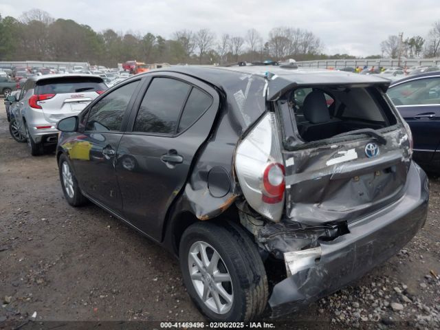 JTDKDTB32E1561016 Toyota Prius C Four