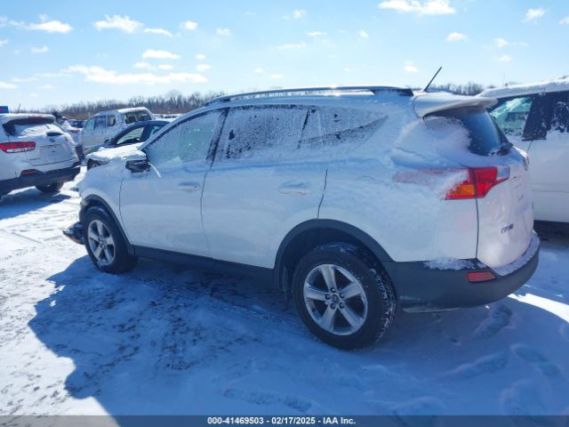 2T3RFREV4FW297132 Toyota Rav4 Xle