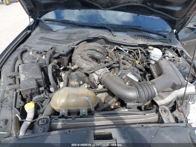 1FA6P8AM7F5313506 Ford Mustang V6