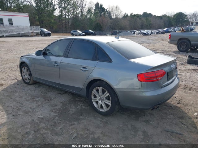 2011 AUDI A4 WAUBFAFL4BN012850 Photo 2