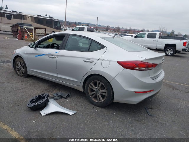 5NPD84LF0HH173372 Hyundai Elantra