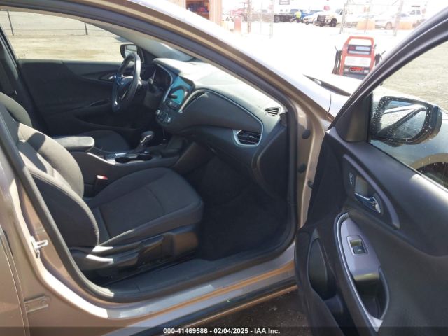 1G1ZB5ST8NF192044 Chevrolet Malibu Fwd Ls
