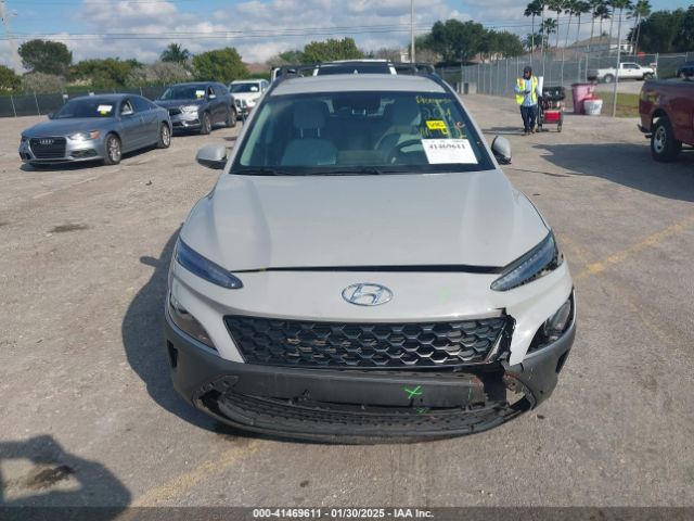 KM8K62AB7PU041422 Hyundai Kona Sel