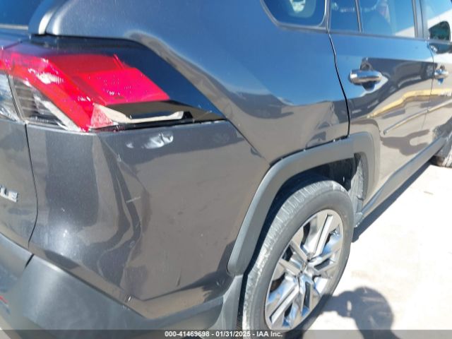 2T3C1RFV0NC207915 Toyota Rav4 Xle Premium