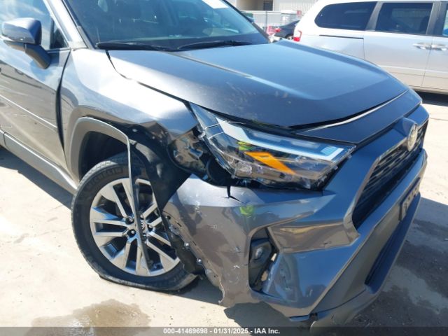 2T3C1RFV0NC207915 Toyota Rav4 Xle Premium