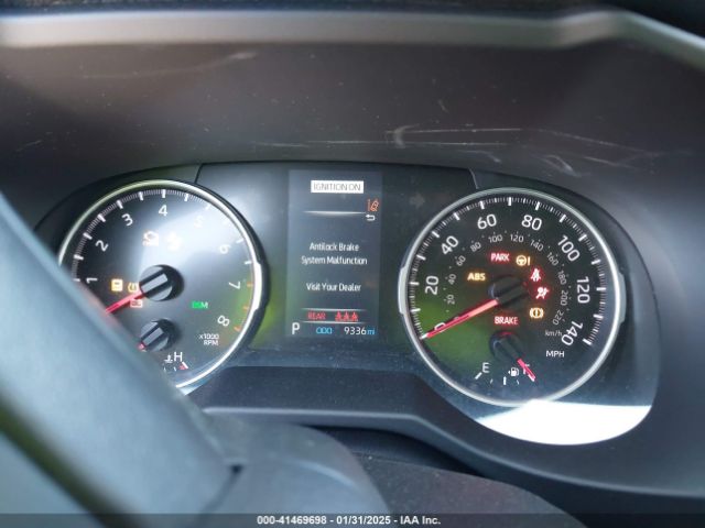 2T3C1RFV0NC207915 Toyota Rav4 Xle Premium