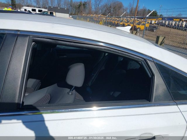 5NPE24AF4JH606920 Hyundai SONATA SE