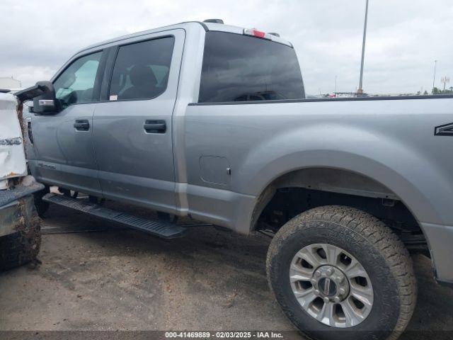1FT7W2BT2NEE45298 Ford F-250 Xlt