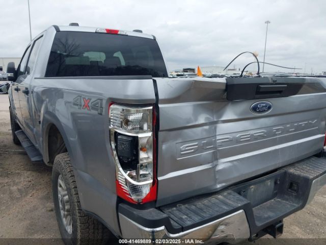1FT7W2BT2NEE45298 Ford F-250 Xlt