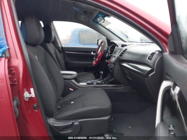 5XYKT3A61EG504983 KIA SORENTO LX