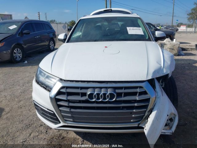 WA1BNAFY6J2170473 Audi Q5 2.0t Premium/2.0t Tech Premium