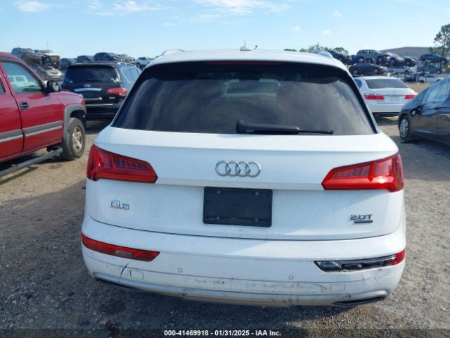 WA1BNAFY6J2170473 Audi Q5 2.0t Premium/2.0t Tech Premium