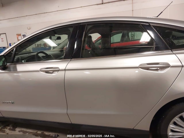 Ford Fusion Hybrid S 2015 3FA6P0UU1FR143878 Image 15