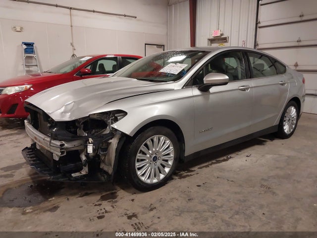 Ford Fusion Hybrid S 2015 3FA6P0UU1FR143878 Image 2