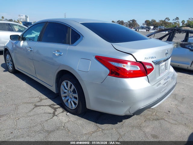 1N4AL3AP9GC223161 Nissan 2016