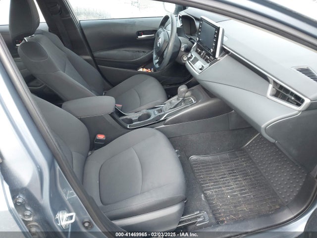 5YFEPMAE8MP269958 Toyota COROLLA LE