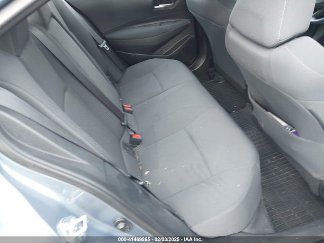 5YFEPMAE8MP269958 Toyota COROLLA LE