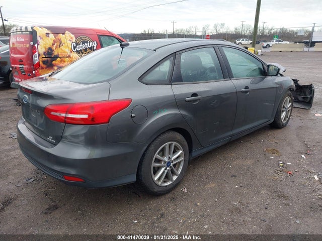 Ford FOCUS SE 2015 1FADP3F20FL293225 Image 4