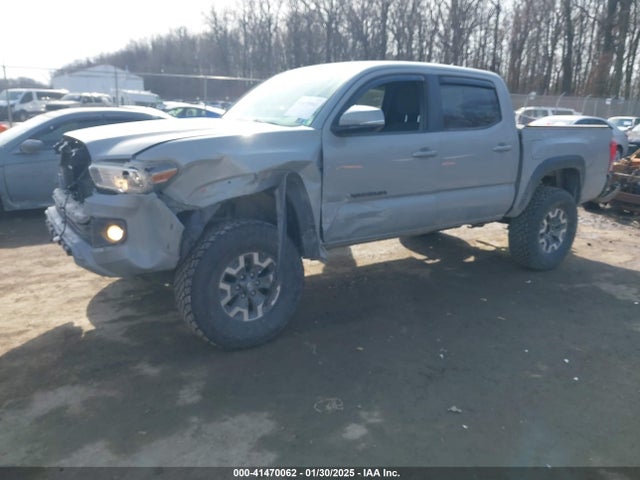 3TMCZ5AN9JM177901 Toyota Tacoma Trd Off Road