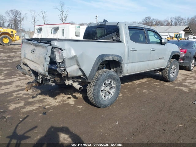 3TMCZ5AN9JM177901 Toyota Tacoma Trd Off Road