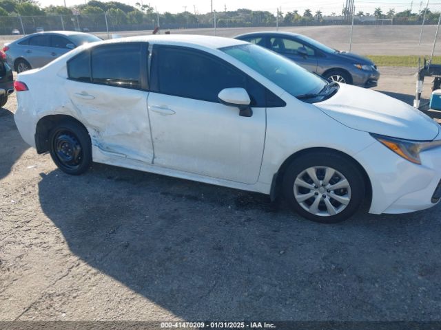 5YFB4MDE7RP218014 Toyota COROLLA LE