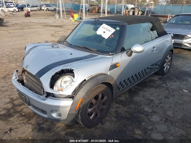 2010 MINI COOPER WMWMR3C55ATU97947 Photo 1