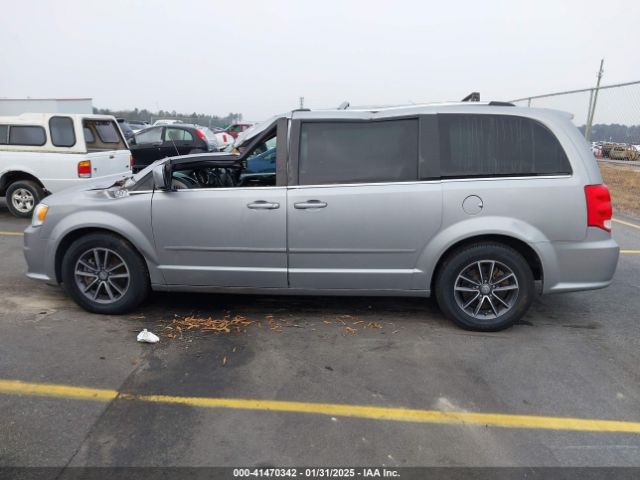 2C4RDGCG9HR677157 Dodge Grand Caravan Sxt