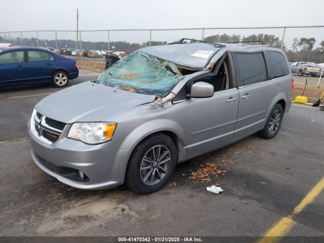 2C4RDGCG9HR677157 Dodge Grand Caravan Sxt
