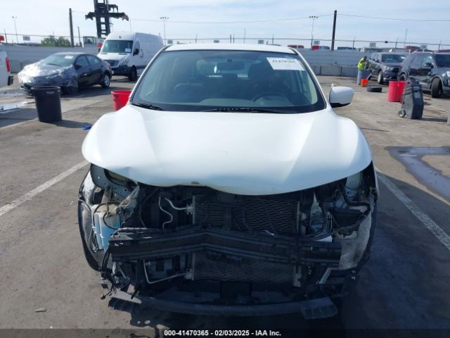 JN1BJ1CP4KW228672 Nissan Rogue Sport S