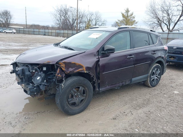 2T3ZFREV0GW312324 Toyota RAV4 LE