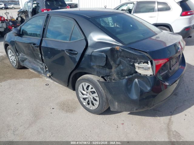 2T1BURHE9KC150649 Toyota COROLLA LE