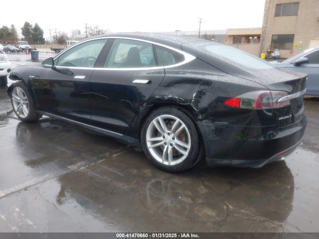 2013 TESLA MODEL S 5YJSA1CN0DFP20053 Photo 2