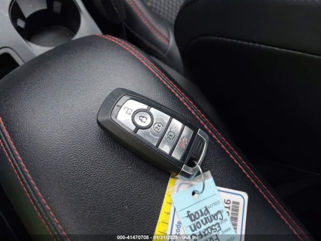 1FMCU0MN7PUA38346 Ford Escape St-line